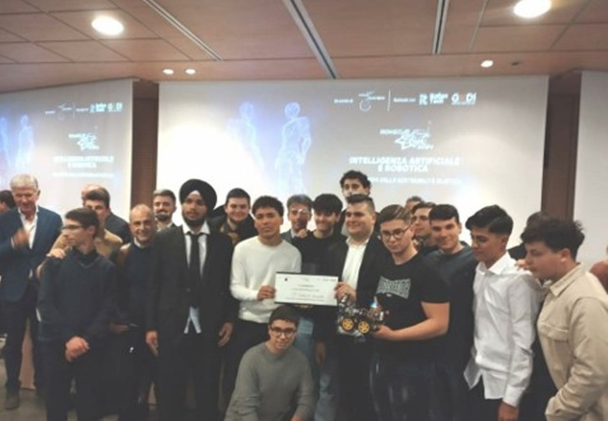 RomeCup, gli alunni dell’Itt “Panella-Vallauri” di Reggio vincono il primo premio nella categoria “TirBot”